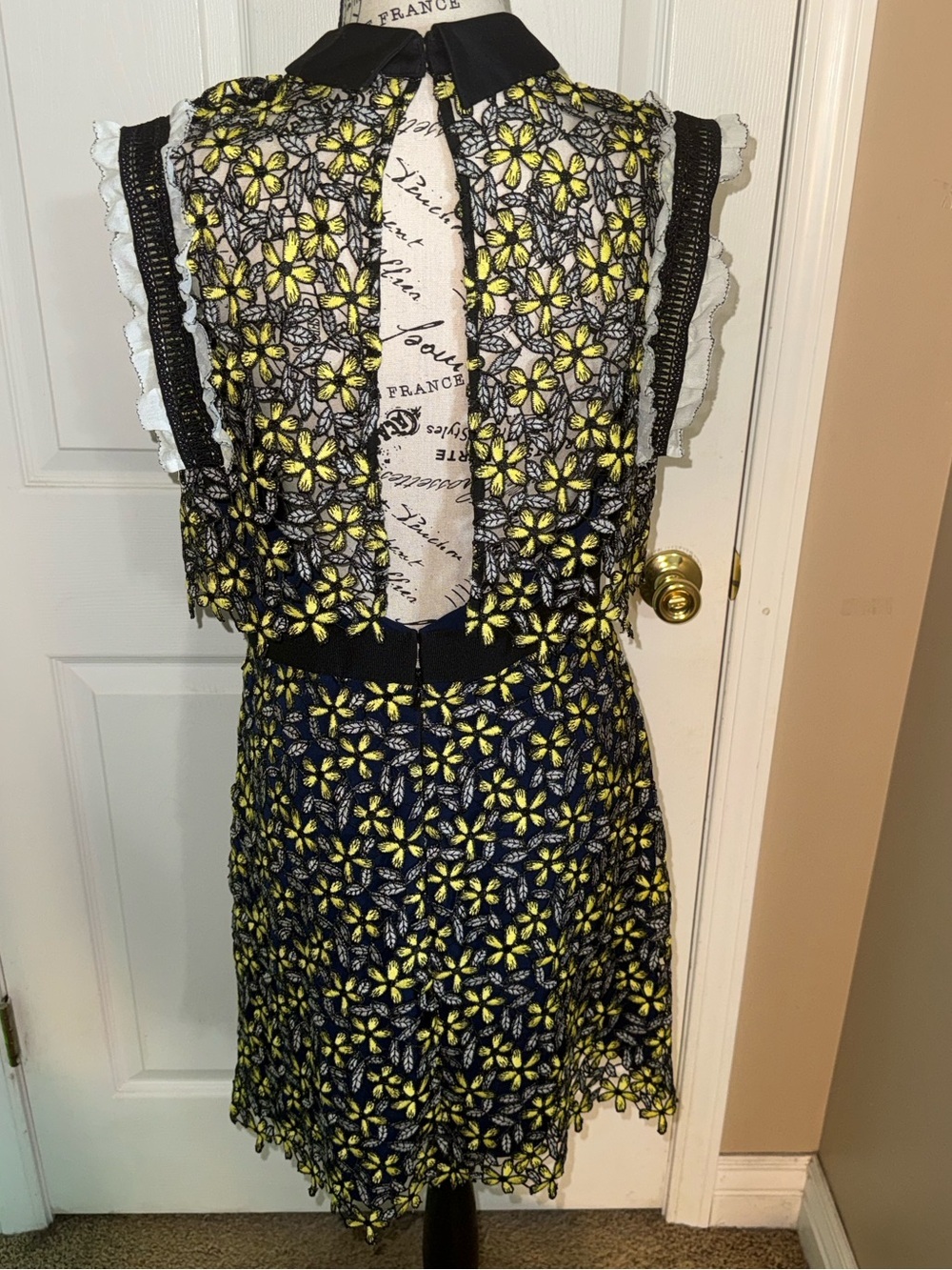 Self-Portrait Eleina Sculpted Daisy Guipure Lace Floral  Dress Yellow Navy US 8 - Picture 4 of 16
